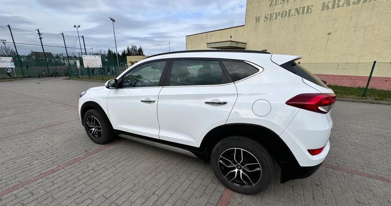 Hyundai Tucson cena 86000 przebieg: 97221, rok produkcji 2017 z Rumia małe 326